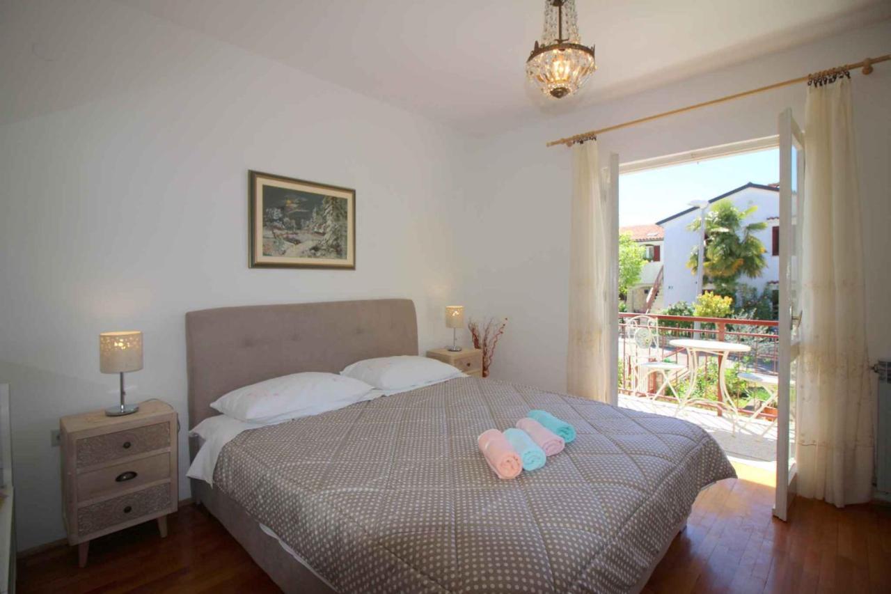 Apartment In Porec/Istrien 37093 Esterno foto